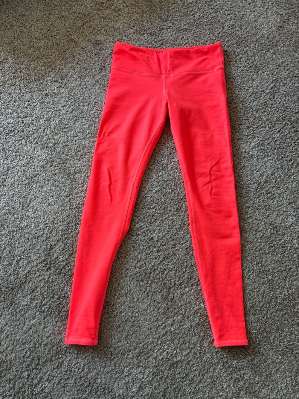 ALO Yoga Vibrant Coral-Red Active Leggings